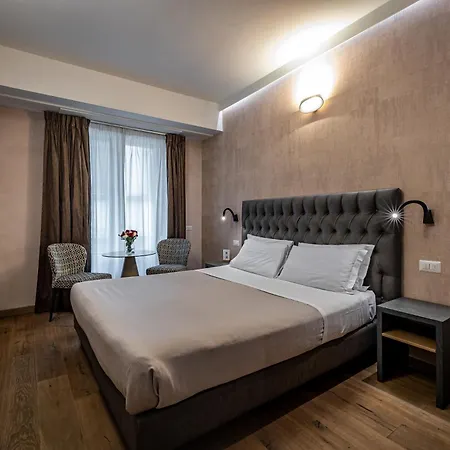 Couette-café Old Bridge 3*