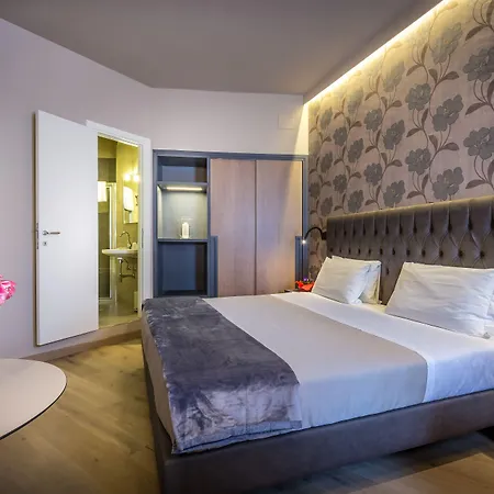 Old Bridge 3* Florens