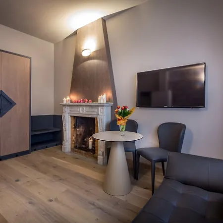 Old Bridge 3* Florens