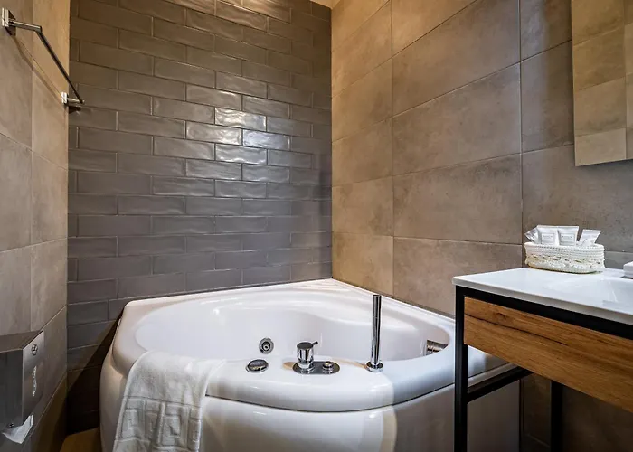 Alojamento de Acomodação e Pequeno-almoço Old Bridge 3*