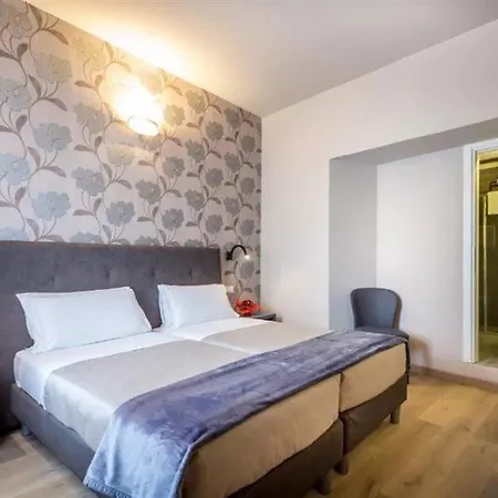 Old Bridge Nocleg ze śniadaniem 3*